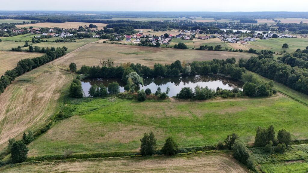 Działka 3,61 ha ze stawem i gruntem rolnym - zdjęcie 2