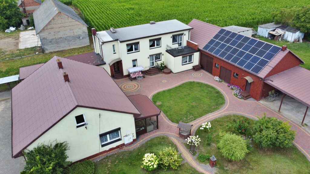 2 domy, pompa ciepła, instalacja pV, lokal – Osiny - zdjęcie 3