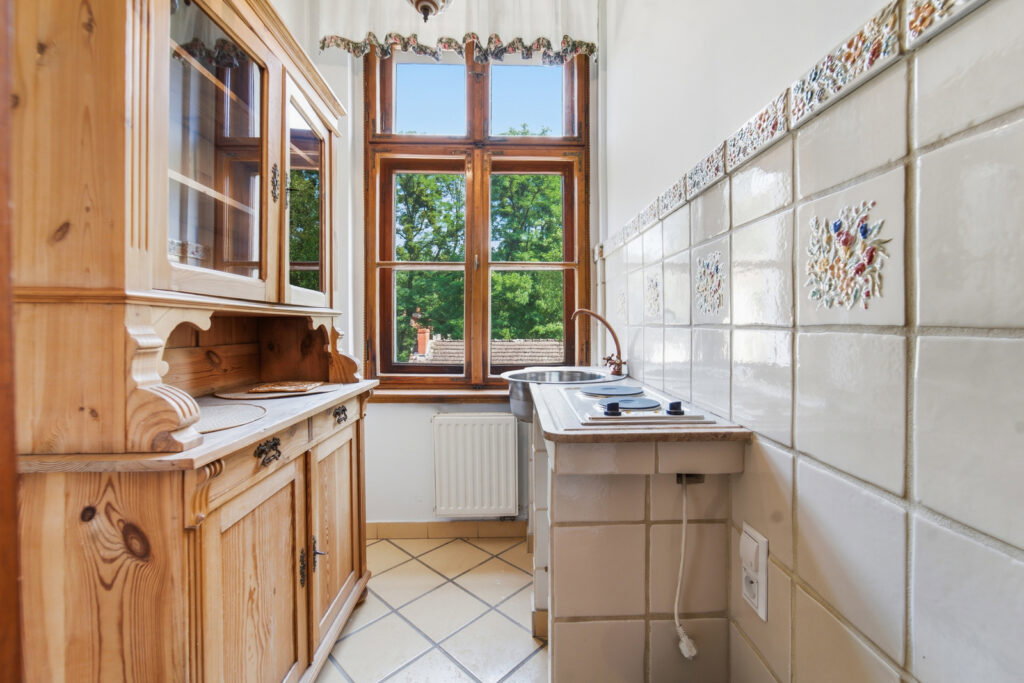 Klimatyczny obiekt hotelowo-restauracyjny - zdjęcie 58