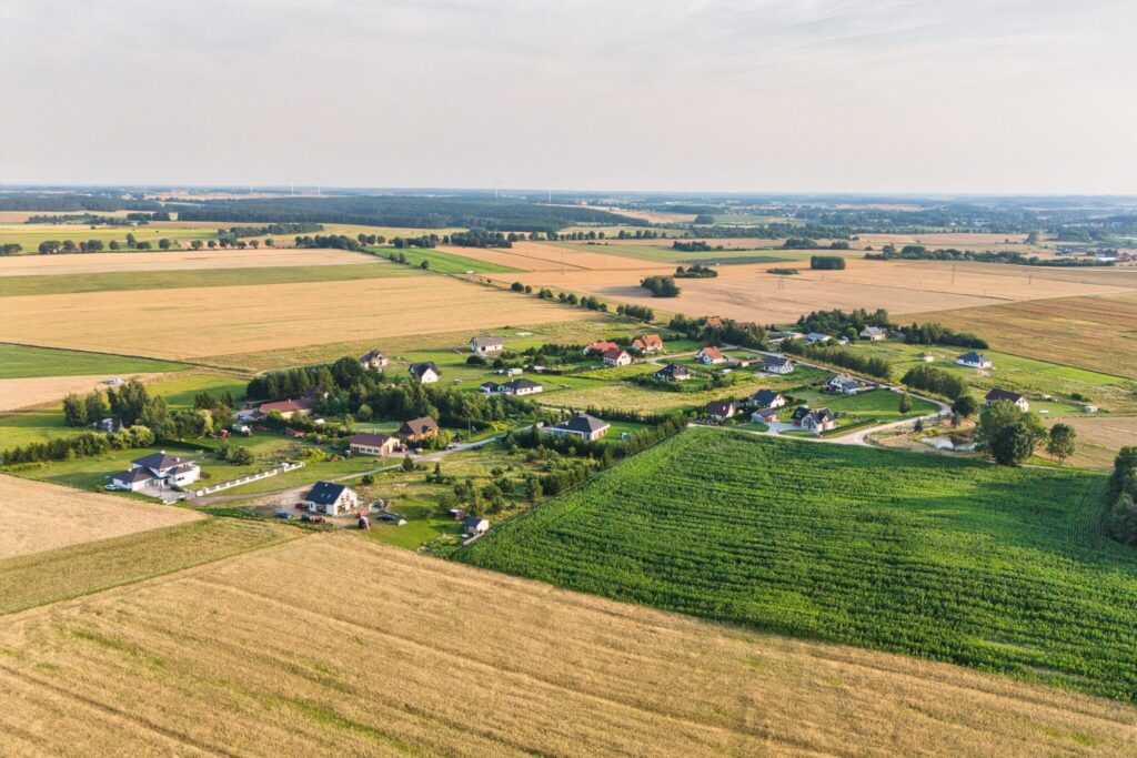 Piękna działka pod zabudowę - zdjęcie 14