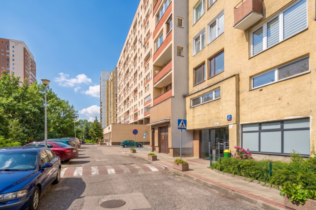 Kawalerka z dużym balkonem przy Kępie Potockiej - zdjęcie 10