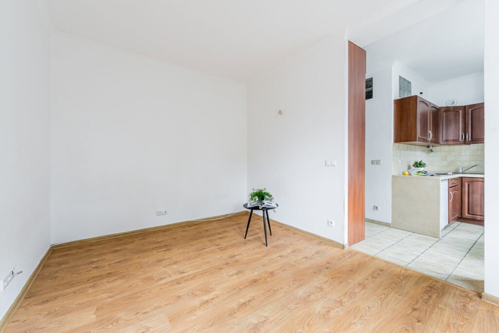 Kawalerka 23,40 m2 z oddzielną kuchnią. - zdjęcie 11