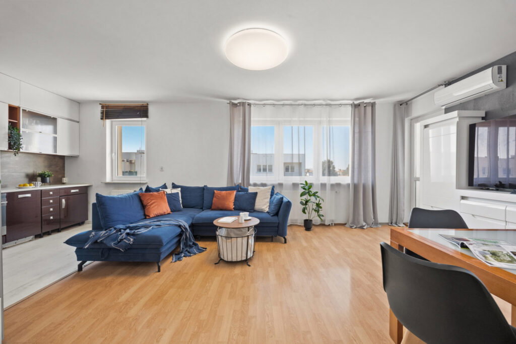 3-pokojowe mieszkanie 63,6 m² z loggią - zdjęcie 1