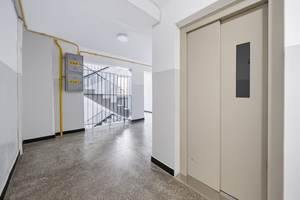 4 pokoje | metro | parking na 2 samochody - zdjęcie 11