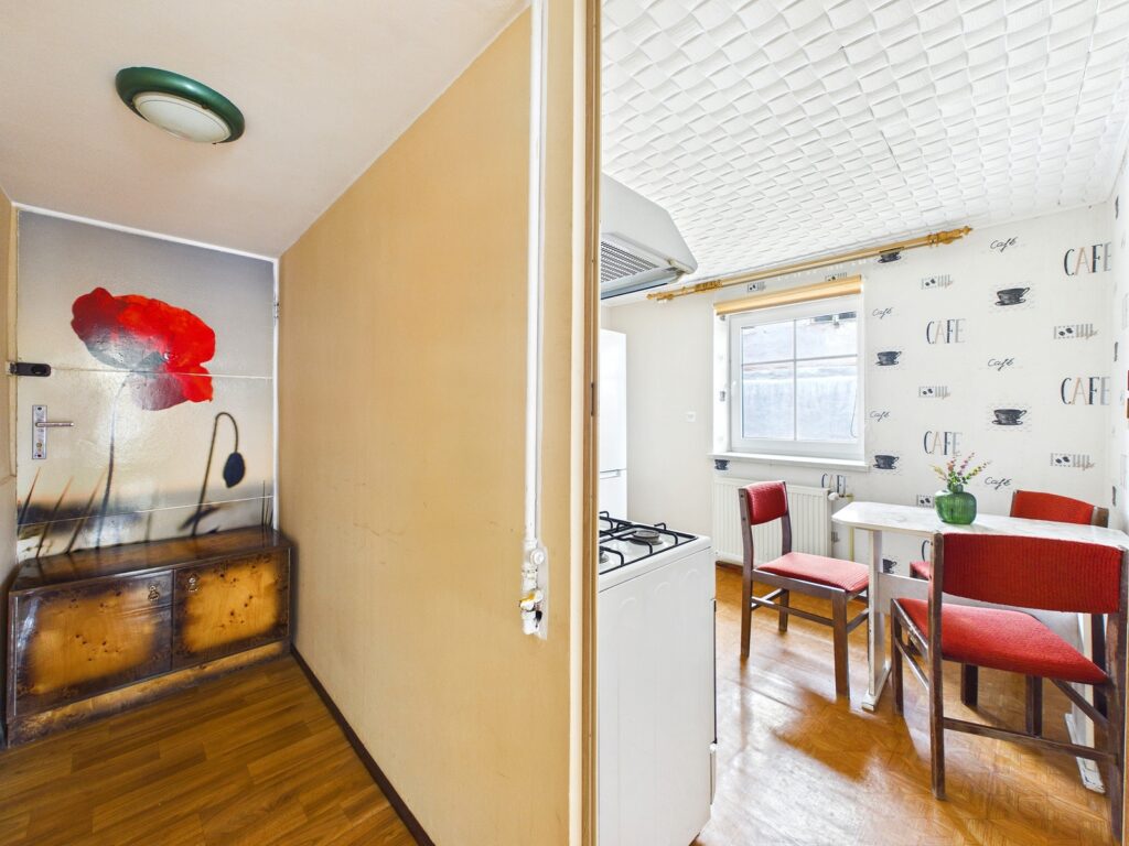 Mieszkanie inwestycyjne w centrum Mikołajek - zdjęcie 10