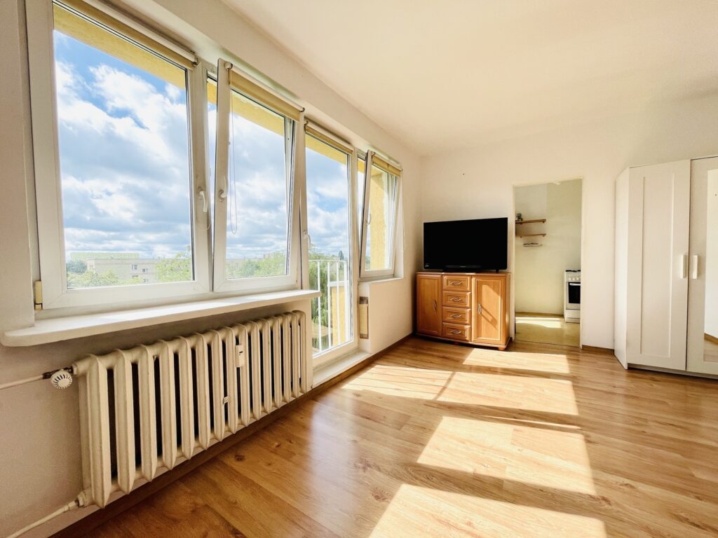 Słoneczna kawalerka 31 m² Łódź - Retkinia - zdjęcie 1