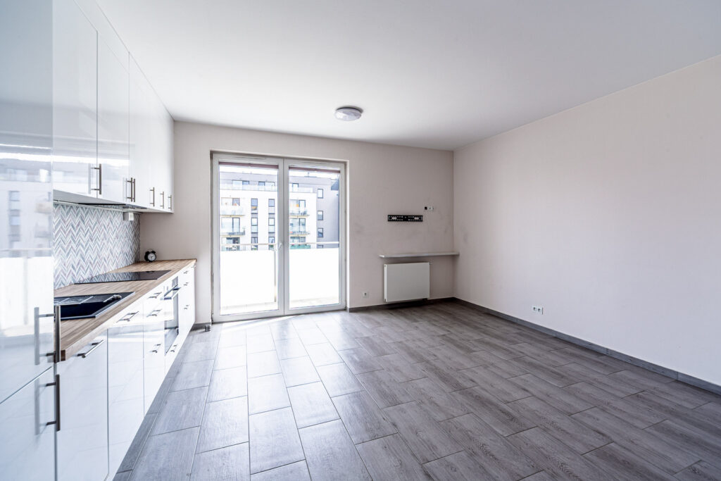 3 pokoje, winda, miejsce postojowe, balkon - zdjęcie 3
