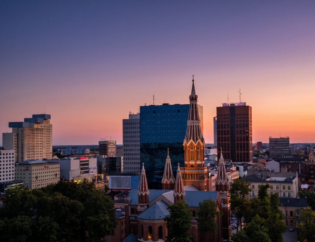 Apartament z widokiem na panoramę Łodzi - zdjęcie 1