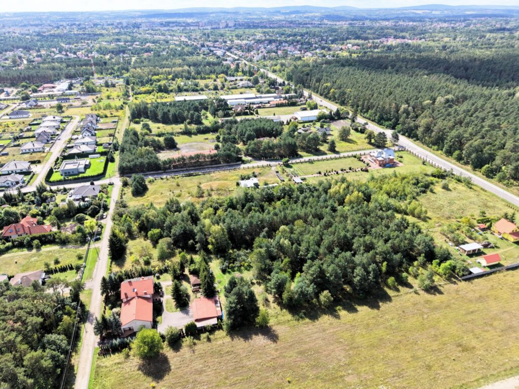 Działka budowlano-rolna 8154m2 ogrodzona - zdjęcie 4