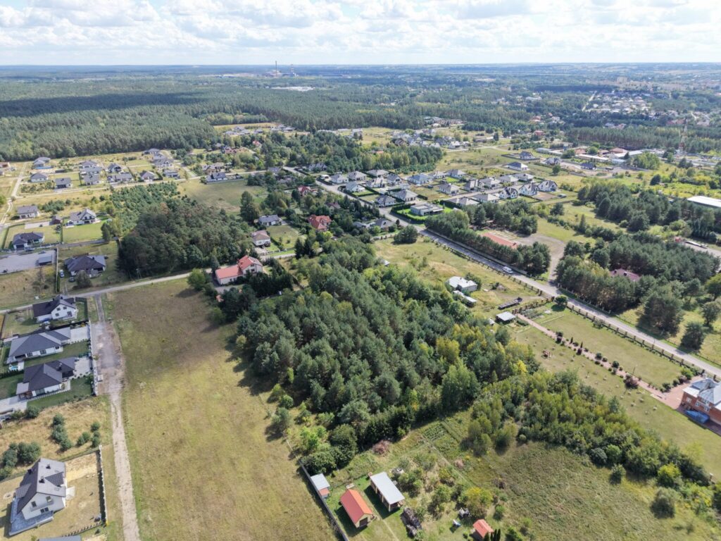 Działka budowlano-rolna 8154m2 ogrodzona - zdjęcie 9