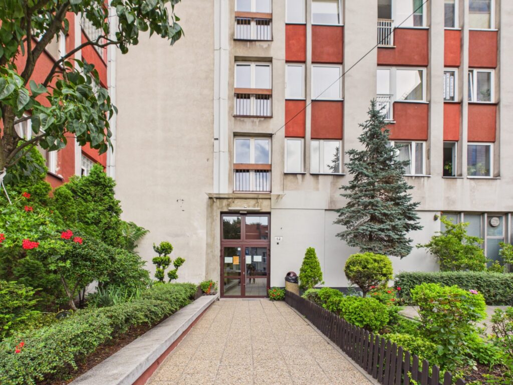 Katowice, ul. Uniwersytecka 12 - pewny wybór - zdjęcie 9