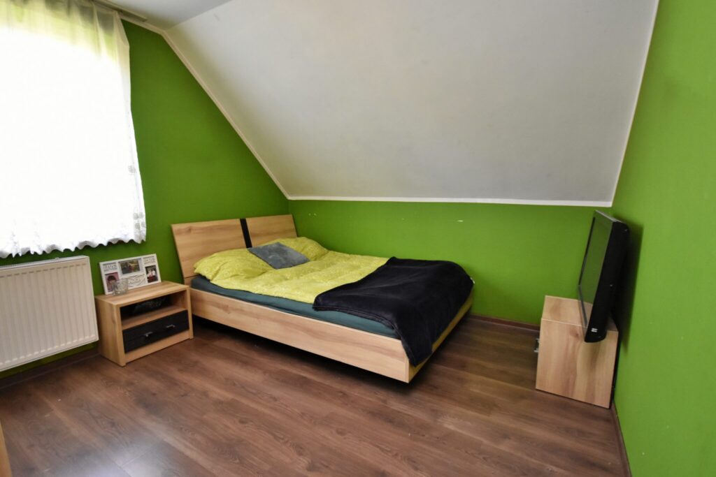 Dom 250m2 z dużą działką - Myślibórz (Golina) - zdjęcie 7