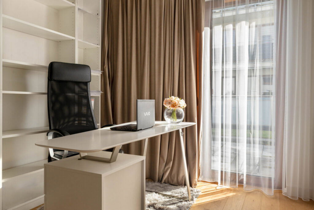 Luksusowy apartament 63,5 m2 z tarasem i ogrodem 134 m2 na 1 piętrze - zdjęcie 2
