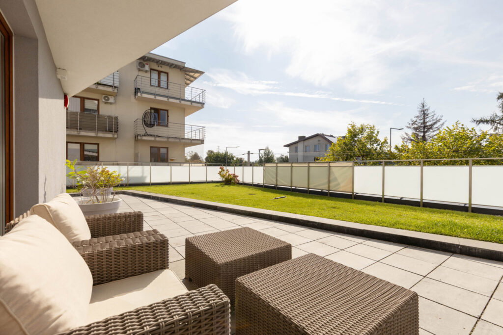 Luksusowy apartament 63,5 m2 z tarasem i ogrodem 134 m2 na 1 piętrze - zdjęcie 11