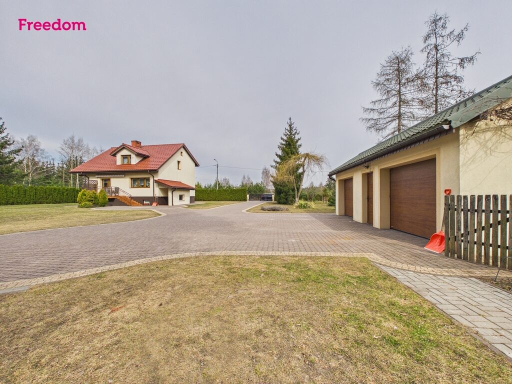 Dom z dużą działką i altaną – Lipowiec - zdjęcie 14