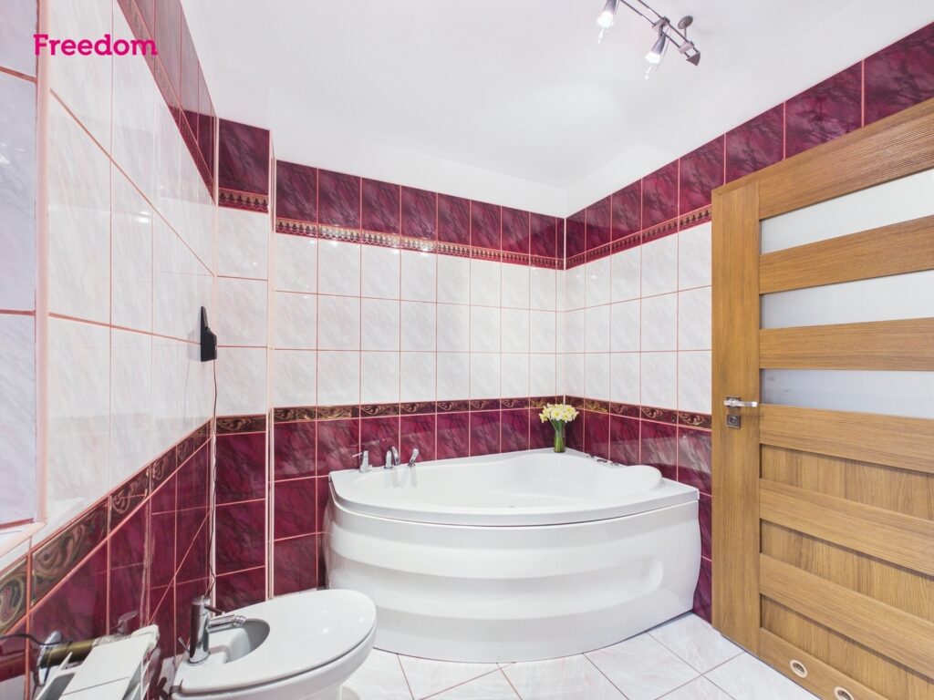Dom z dużą działką i altaną – Lipowiec - zdjęcie 27