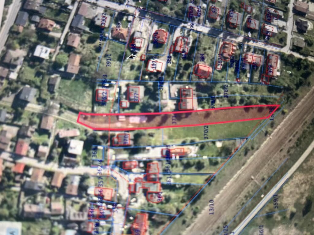 Działka budowlana z rozpoczętą inwestycją - zdjęcie 7