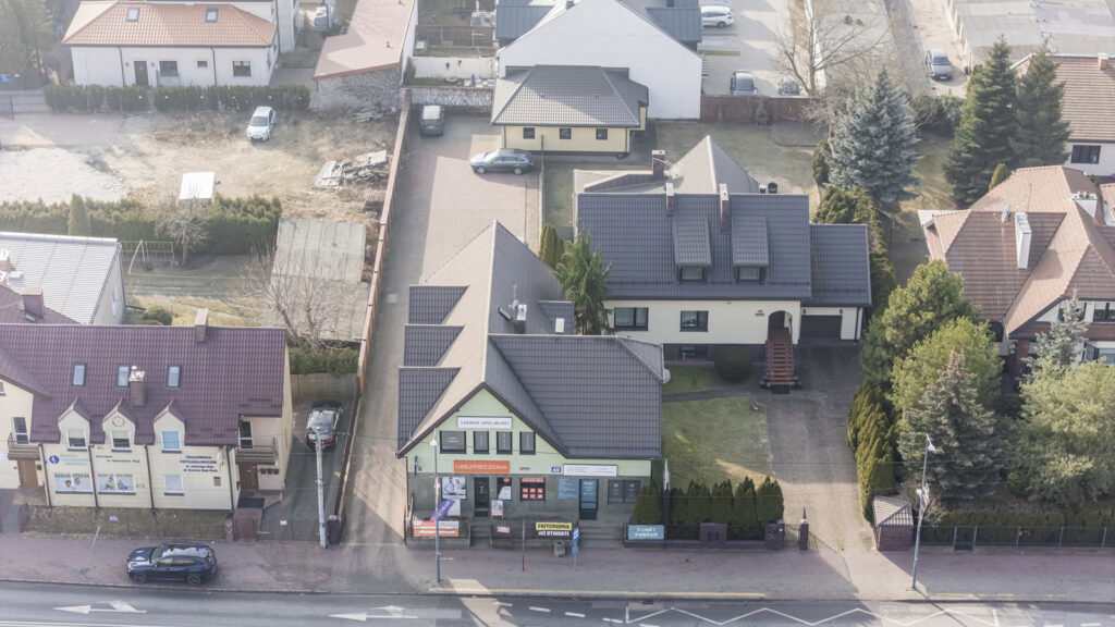 Budynek handlowy z domem wolnostojącym - Legionowo - zdjęcie 14