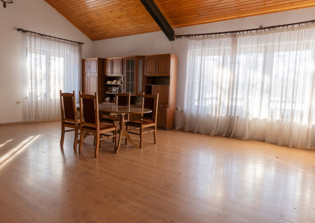 Dom na dużej działce 2314 m² - Głosków - zdjęcie 6